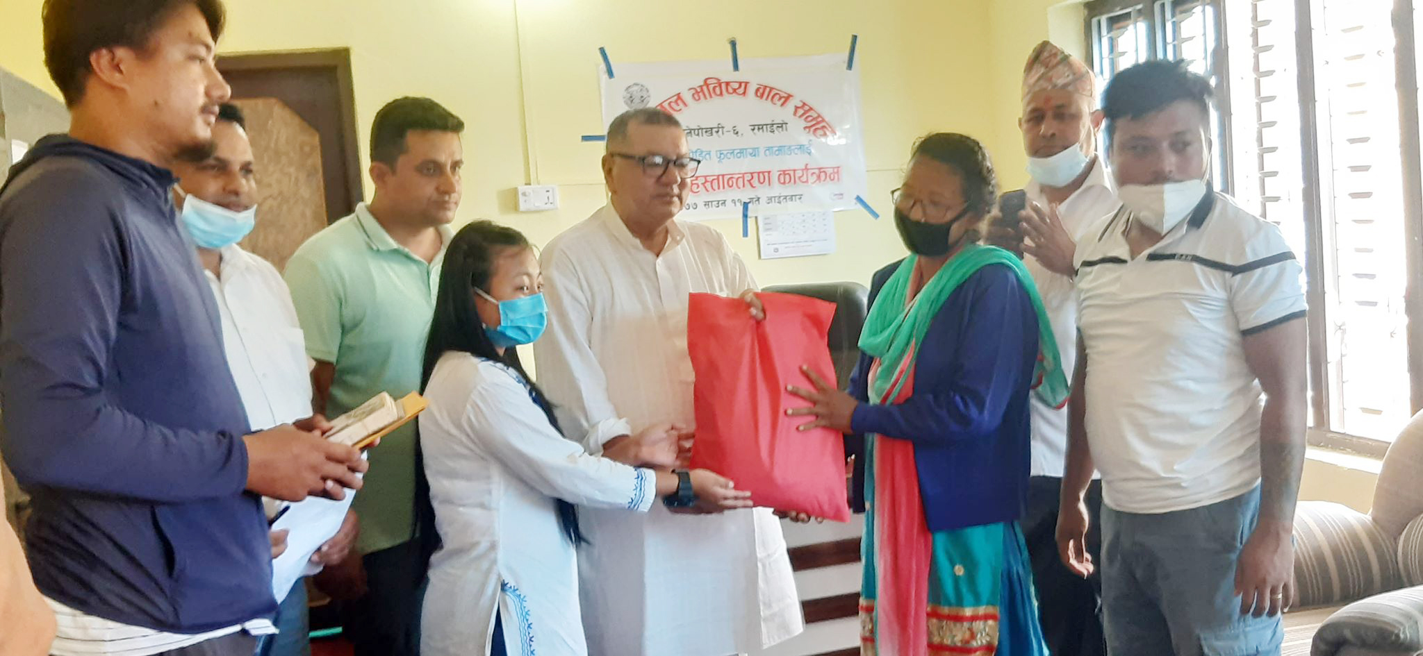 दुवै मृगौला पीडित फुलमायालाई विदेशबाट आर्थिक सहयोग