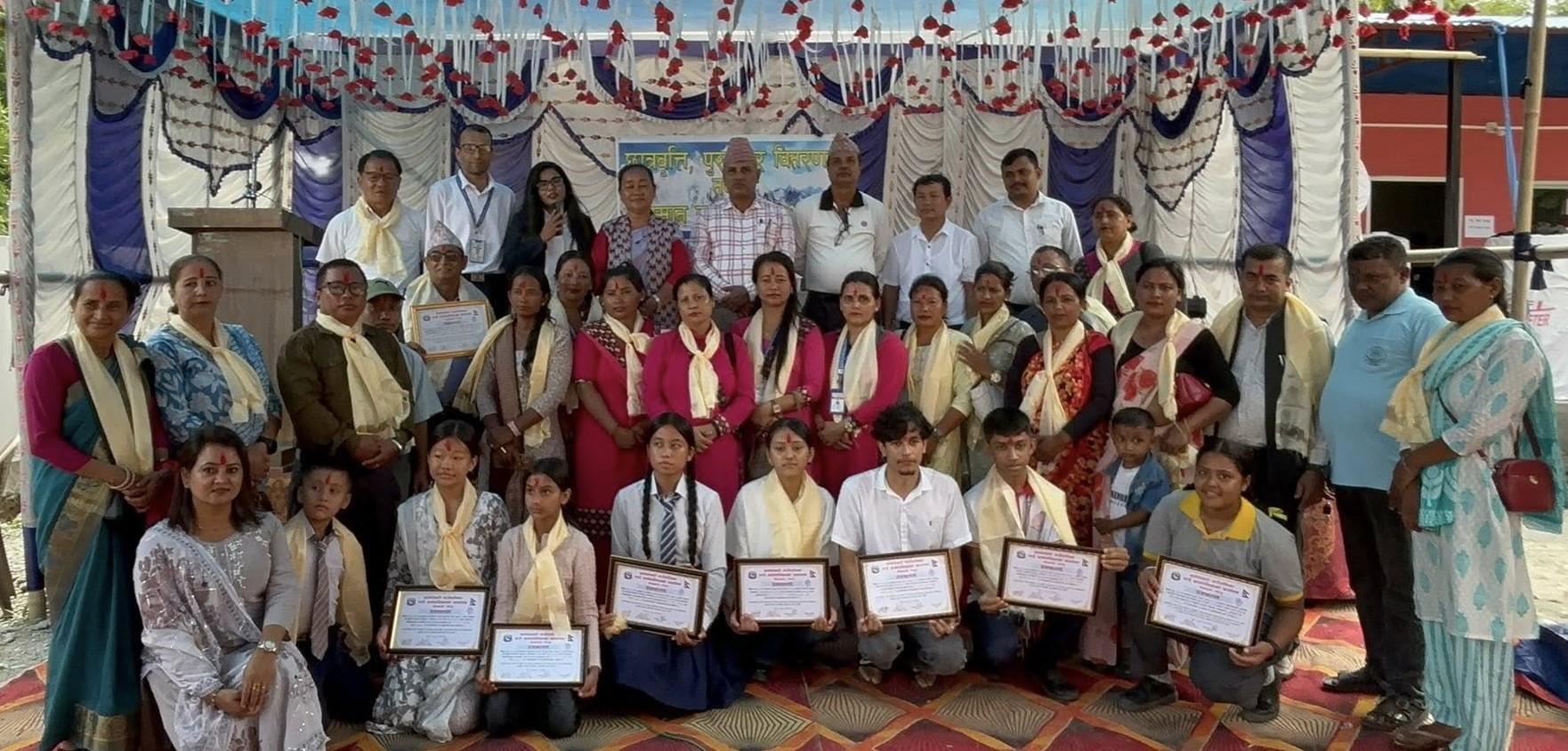 उत्कृष्ट विद्यार्थी र विद्यालयलाई कानेपोखरी गाउँपालिकाको सम्मान